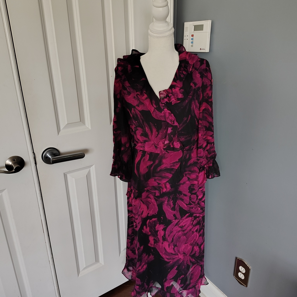 Julian Taylor Magenta and‎ Black Long Sleeve Dress Euc Size 12
